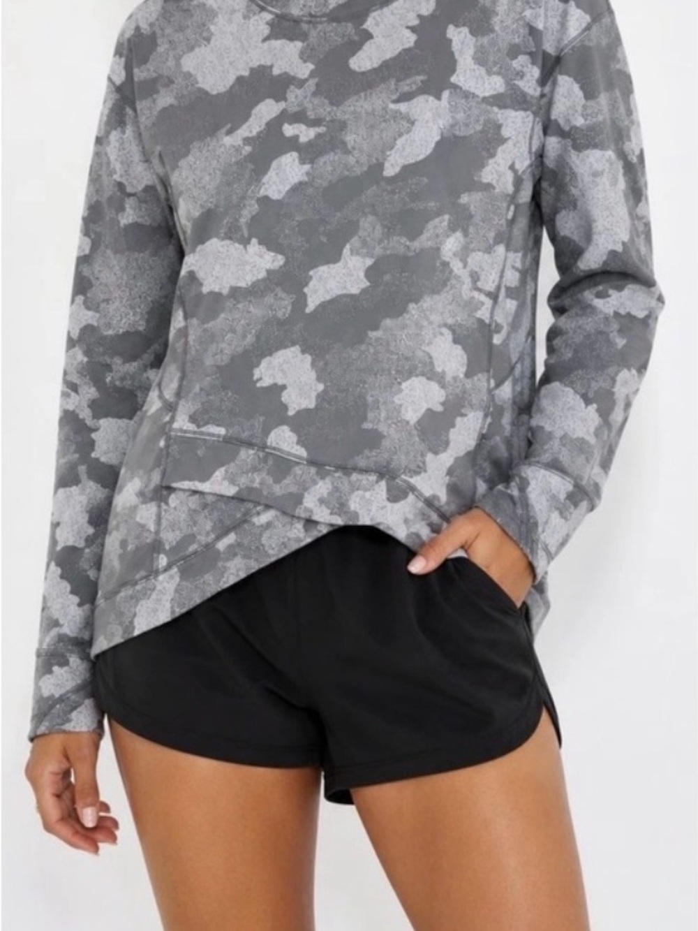 lululemon athletica Gray Camo Long-Sleeve Pullover